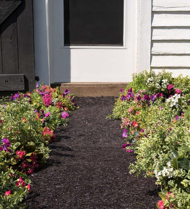 Yard & Garden Plow & Hearth Permanent Mulch Recycled Rubber Pathway NFLB667