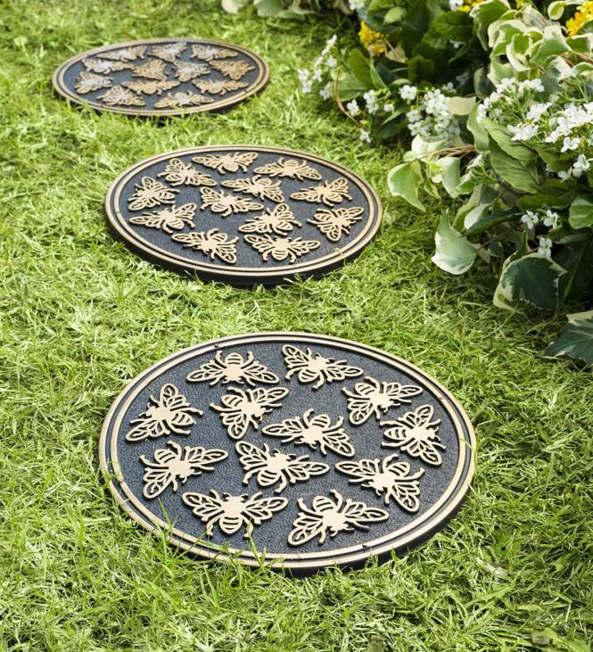 Yard & Garden Plow & Hearth Recycled Rubber Stepping Stones, Set of 3 - Golden Bees NFLB690